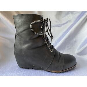 Unionbay Womens Size 9.5 Gray Faux Leather Hidden Heel Booties Boots Shoes